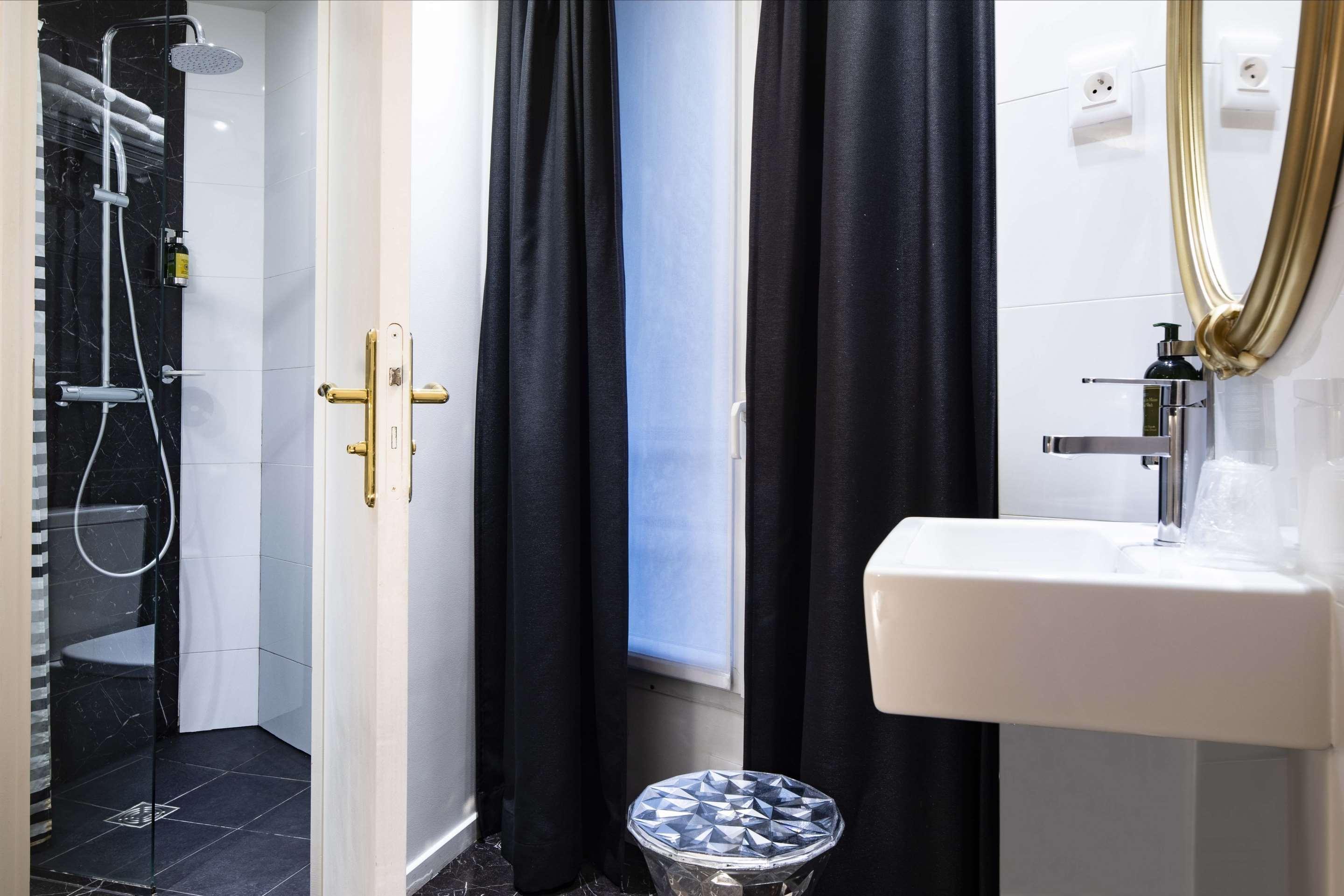 Hôtel Montparnasse Saint Germain Paris Exterior foto